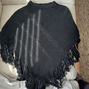 Cejon women poncho size small